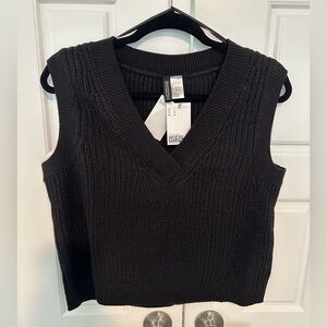 H&M Black Sleeveless Knit Crop Top Vest Size Large